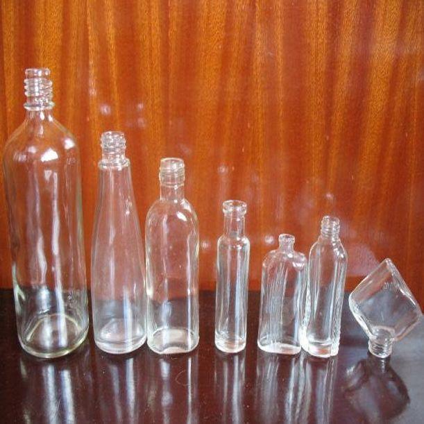 Nagy sebességű legjobb ár SUS304 Economy automatikus öntapadó matrica injekciós üveg címkéző gép