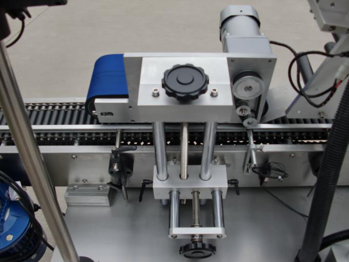 Szállítószalagos motor HY márkájú injekciós üveg címkéző gép, 7. akkumulátor címke matrica gép elektronikához