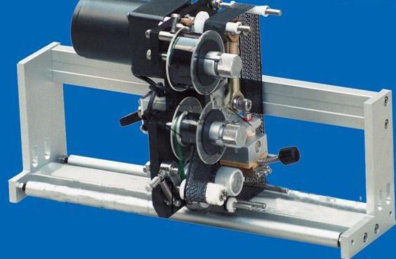 Öntapadó matrica címkéző géppoharak címkéző gép jól ismert fő átalakító