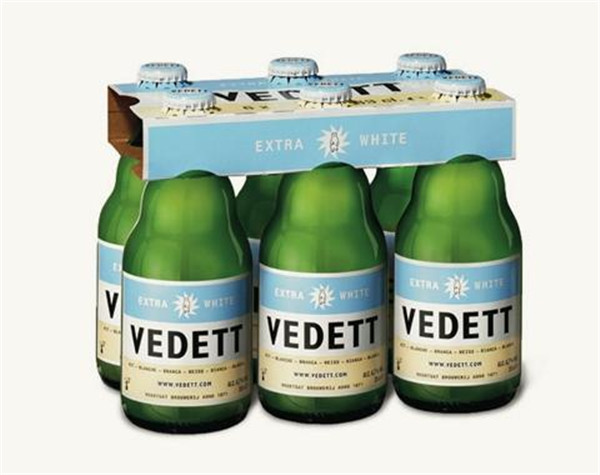 Automatikus ragasztócímkéző gép a kerek palackfeliratozóhoz