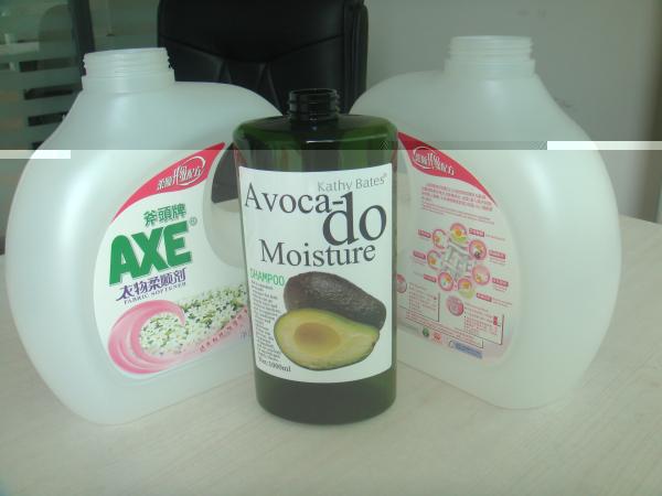 WT-650GS kétoldalas matrica címkéző gép sampon ovális palackhoz