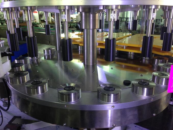 Nagy termelésű bor / sörösüveg címkéző gép, kerek palack címkéző