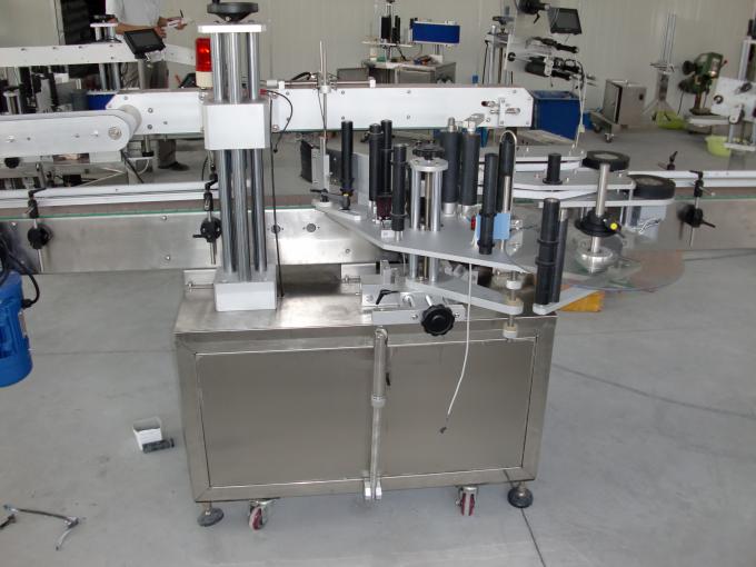 Műanyag és üveg palackok PLC vezérlése automatikus kétoldalas matrica címkéző gép szervo motor