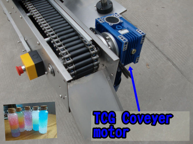 Kína SUS304 Gazdasági automata 220V 2kw 50 / 60HZ 5 gallon sapkával versenyképes árú injekciós üveg címkézőgép szállító